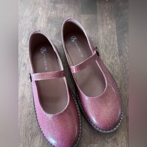 Girls or women’s sparkle rose pink Mary Jane flat shoe NWOT or box